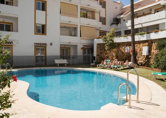Apartman Penthouse 5 Min From The With Balcony And Pool Access *