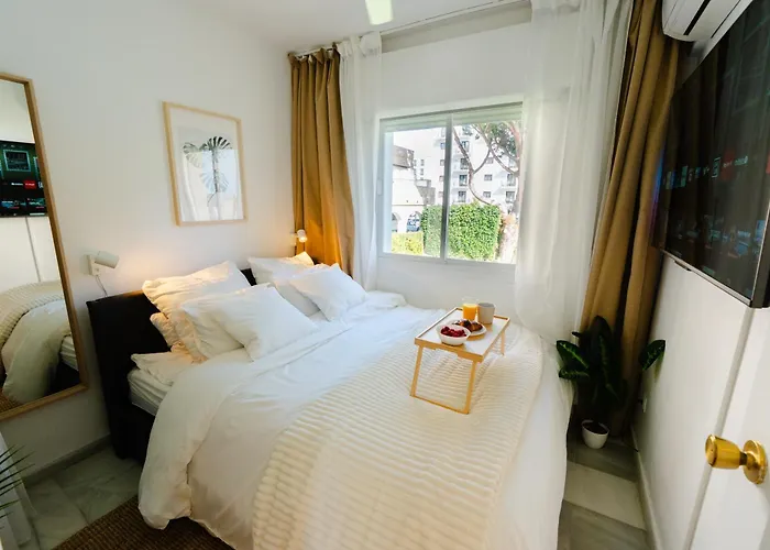 شقة Penthouse 5 Min From The With Balcony And Pool Access